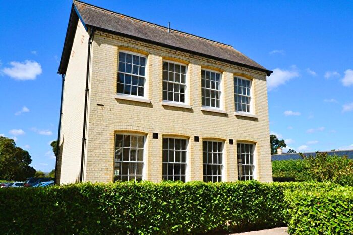 2 Bedroom Cottage To Rent In Stotfold, Hertfordshire, SG5