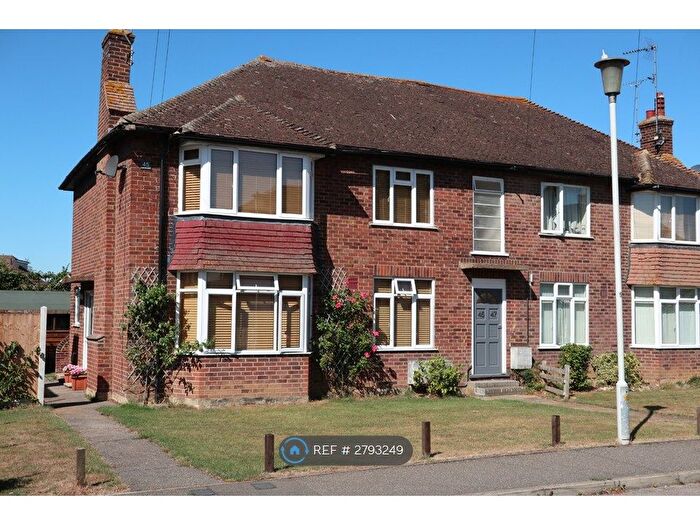 2 Bedroom Maisonette To Rent In Highfield Road, Chelmsford, CM1