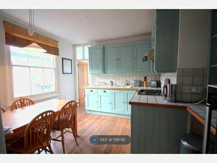 2 Bedroom Flat To Rent In Elmhurst Mansions, London, SW4