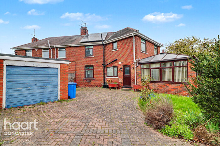 3 Bedroom Semi-Detached House For Sale In Sutton Road, Kirk Sandall, Doncaster, DN3