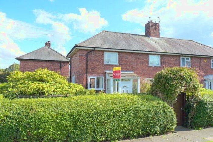 3 Bedroom Semi-Detached House To Rent In Brackenwood Road, Wirral, CH63