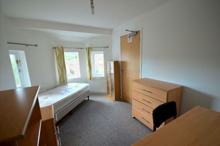 5 Bedroom Flat Share To Rent In Tiverton Way, Cambridge, Cambridgeshire, CB1