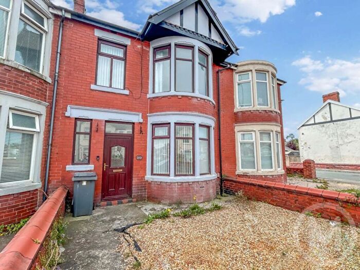 3 Bedroom Terraced House For Sale In Waterloo Road, Blackpool, FY4