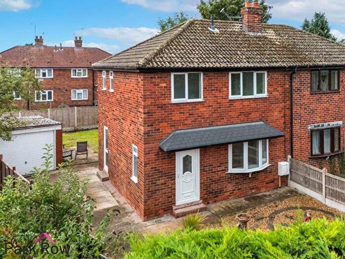 3 Bedroom Semi-Detached House For Sale In Wood Lea, Byram, Knottingley, WF11
