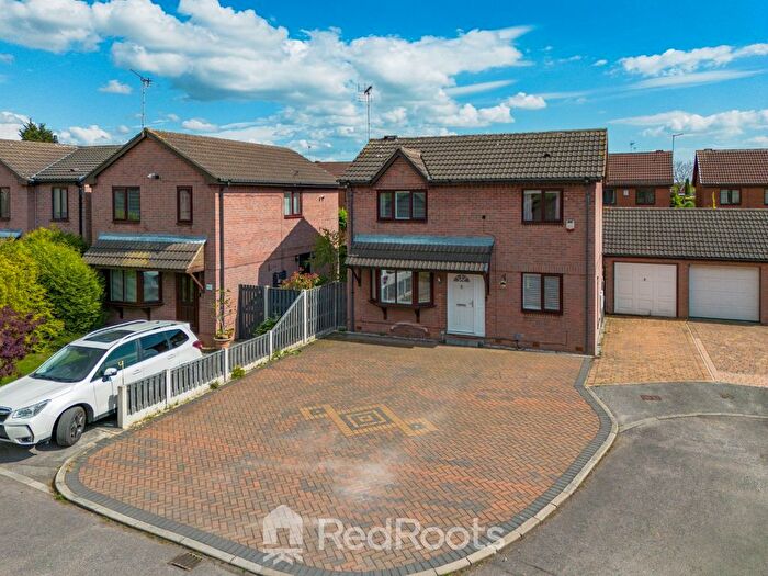 3 Bedroom Detached House For Sale In Paddock Close, Cusworth, Doncaster, DN5