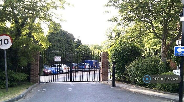 Studio To Rent In Prochester Mead, Beckenham, BR3