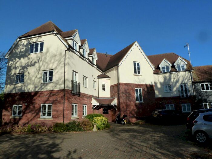 3 Bedroom Flat To Rent In Church Road, Hatfield Peverel, Chelmsford, CM3