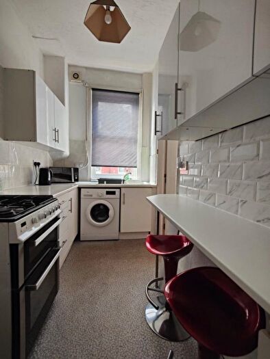 3 Bedroom Property To Rent In William Street, Hyde Park, Leeds, LS6