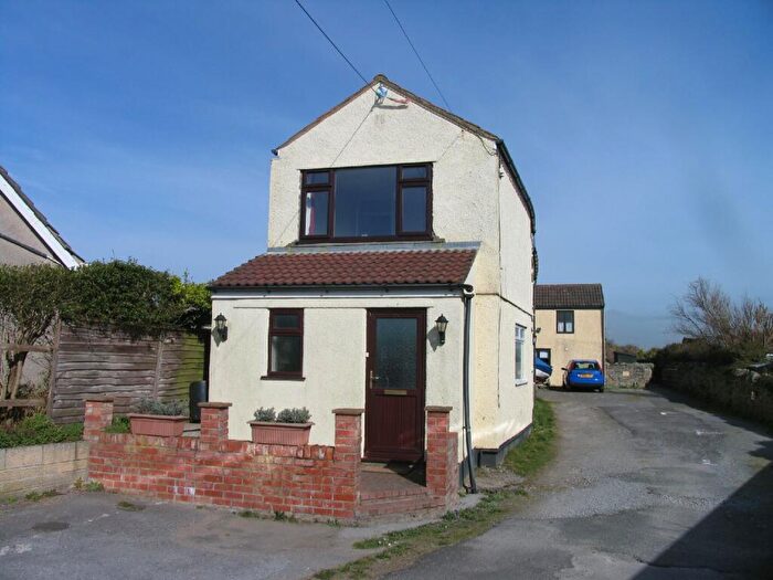 2 Bedroom Flat To Rent In Beach Road, Kewstoke, Weston-super-mare, North Somerset., BS22