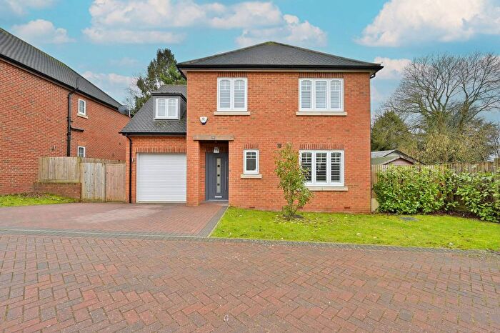 4 Bedroom Detached House For Sale In Gill Orchard, Watford, Abbots Langley, WD5