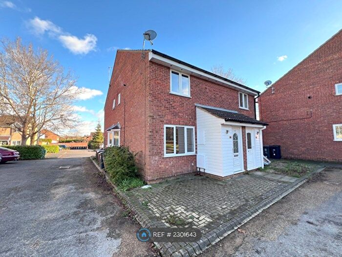 2 Bedroom Semi-Detached House To Rent In The Paddock, Bishop's Stortford, CM23