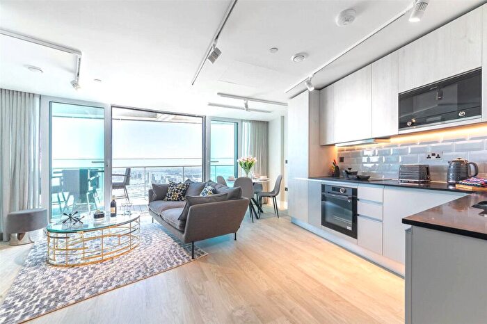 1 Bedroom Apartment To Rent In Arena Tower, Crossharbour Plaza, London, E14