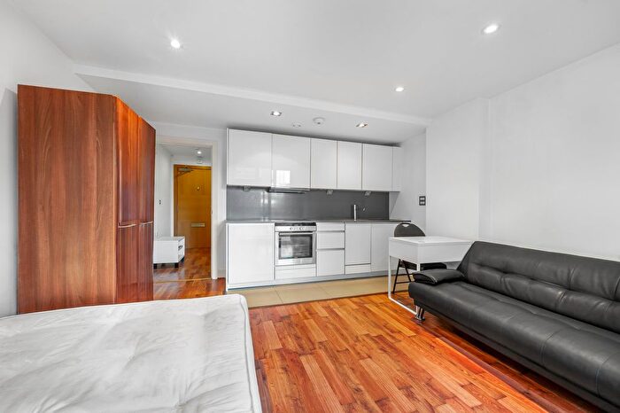 Studio To Rent In Caspian Wharf, Yeo Street, E3