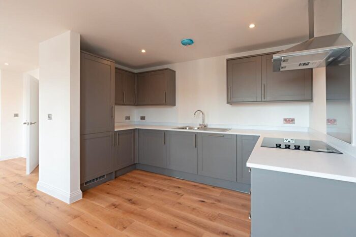 1 Bedroom Flat To Rent In Windmill Road, Headington, OX3