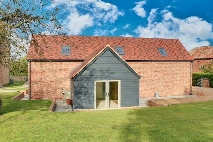 3 Bedroom Barn Conversion To Rent In High Street, Abbotsley, St Neots, PE19