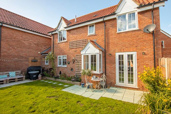 2 Bedroom Semi-Detached House For Sale In The Courtyard, Snettisham, PE31