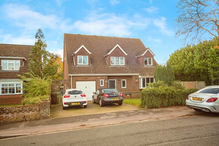4 Bedroom Detached House For Sale In Cranbrook Drive, Sittingbourne, Kent, ME10