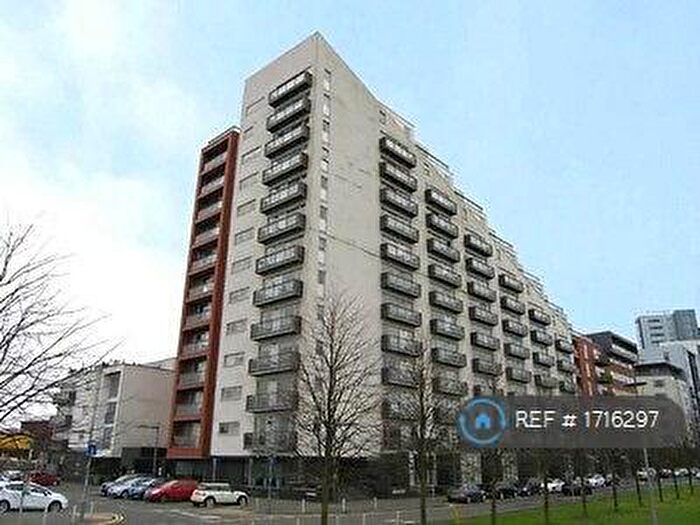 2 Bedroom Flat To Rent In Glasgow Harbour Terraces, Glasgow, G11