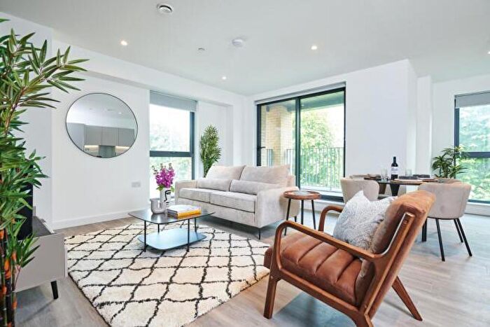 2 Bedroom Apartment To Rent In Staton View, Guildford, GU1