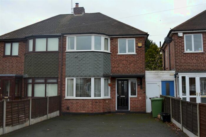 3 Bedroom Semi-Detached House To Rent In Jillcot Road, Solihull, Solihull, B92