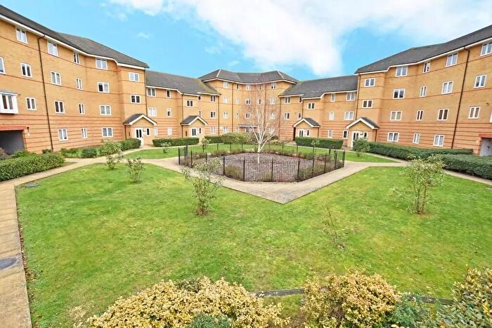 2 Bedroom Flat To Rent In Heath Court, Stanley Close, London, SE9