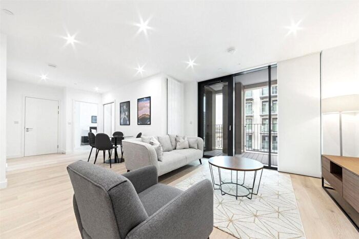 1 Bedroom Flat For Sale In Pinnacle House, Royal Wharf, London, E16