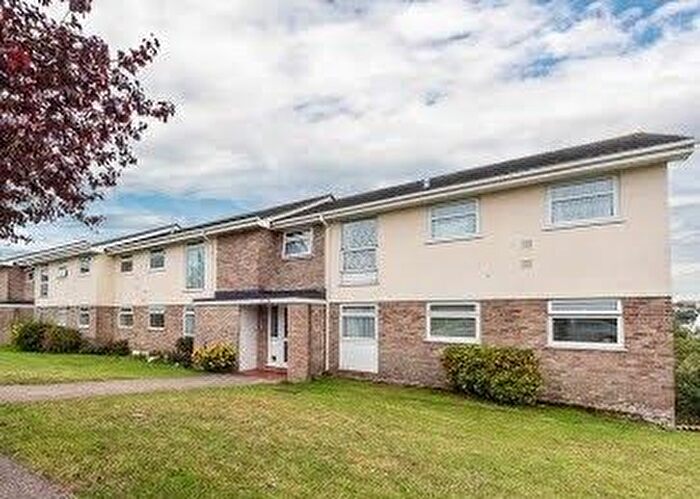 3 Bedroom Flat To Rent In Roundhill Road, Torquay, TQ2