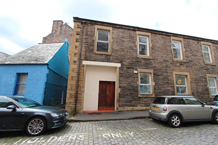 4 Bedroom Flat To Rent In Howden Street, Newington, Edinburgh, EH8