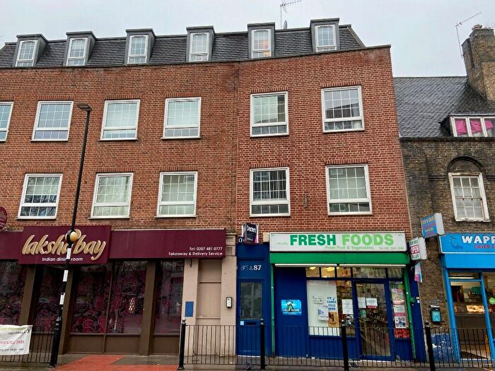 2 Bedroom Flat To Rent In Wapping Lane, London, E1W