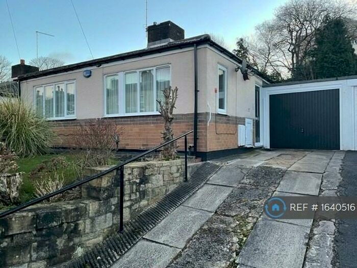 2 Bedroom Bungalow To Rent In School Lane, Huddersfield, HD4