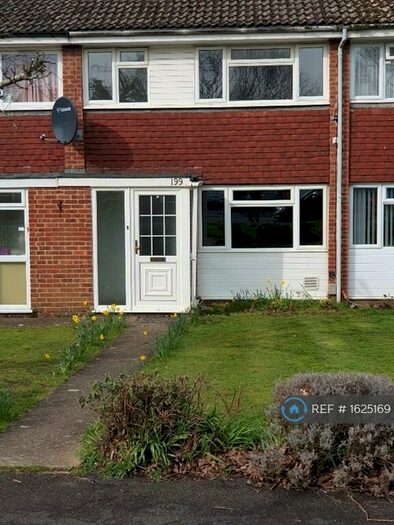 3 Bedroom Terraced House To Rent In Grange Road, Guildford, GU2