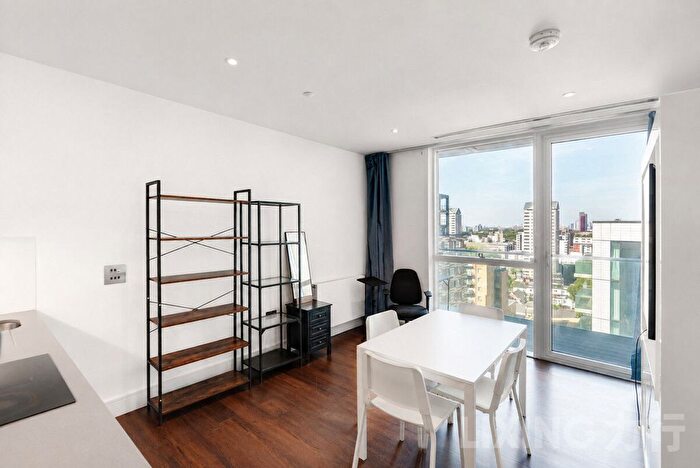 1 Bedroom Studio For Sale In Harbour Way, Canary Wharf, E14
