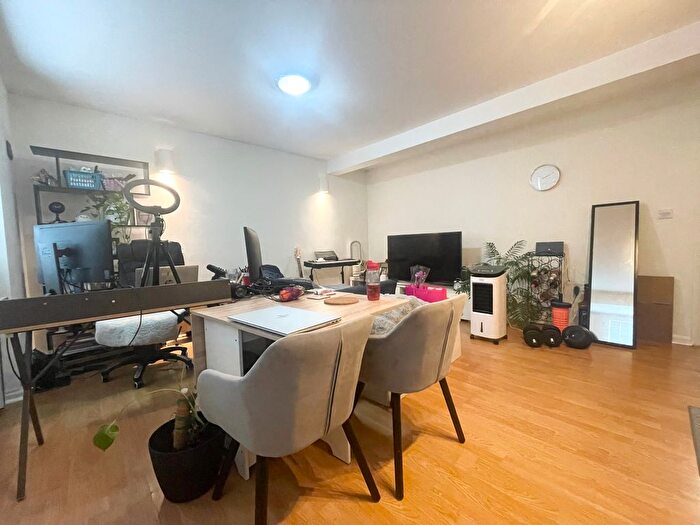 1 Bedroom Flat To Rent In High Street, Orpington, BR6