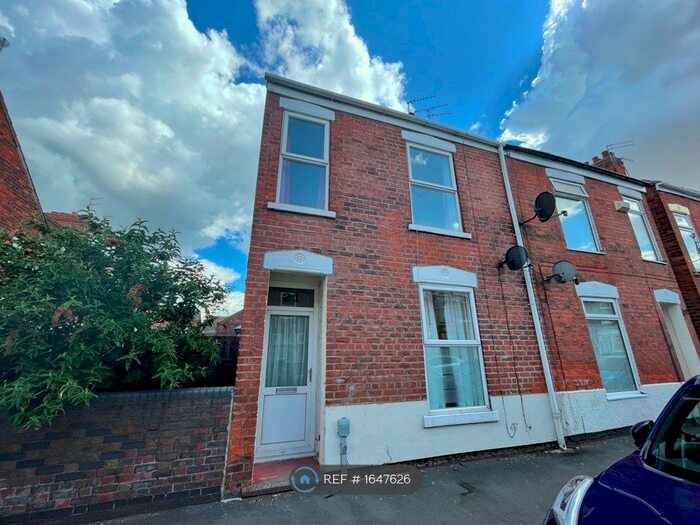 3 Bedroom End Of Terrace House To Rent In Brazil Street, Hull, HU9