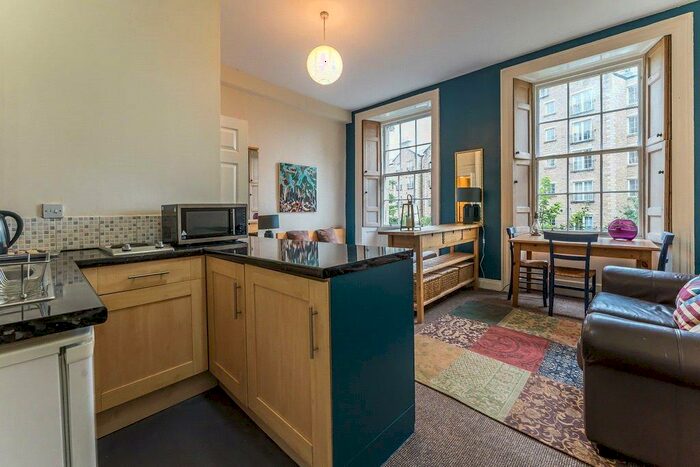 1 Bedroom Flat To Rent In Gayfield Square, East End, Edinburgh, EH1