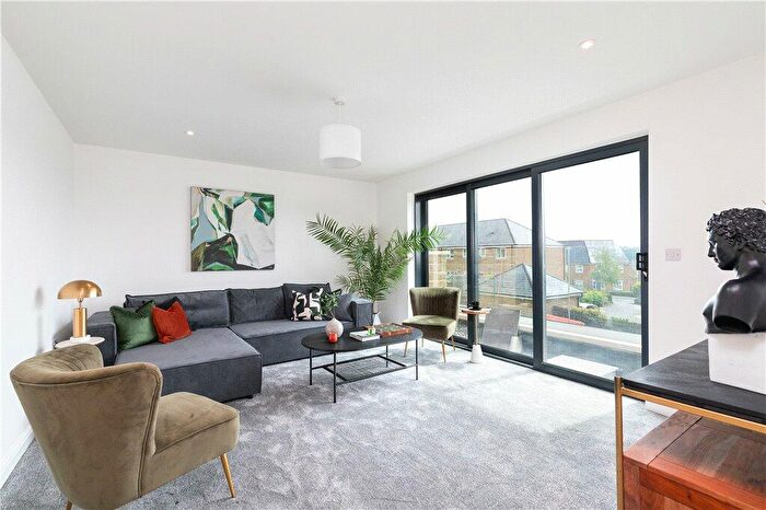 4 Bedroom Detached House For Sale In Reservoir Way, West Lane, Baildon, West Yorkshire, BD17