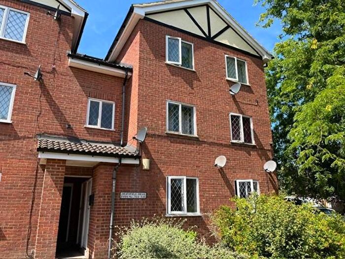1 Bedroom Flat To Rent In Heathfield Drive, Mitcham, CR4