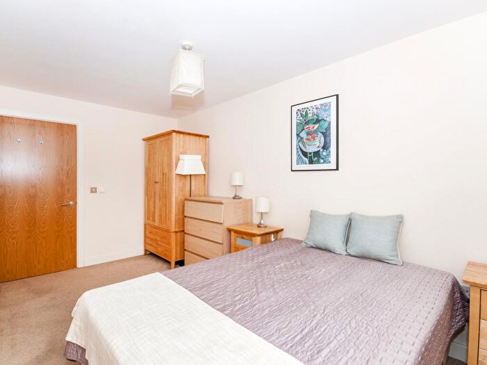 1 Bedroom Apartment To Rent In Woodin's Way, Central Oxford, OX1