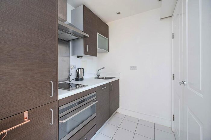 Studio To Rent In Christian Street, , Aldgate, London, E1