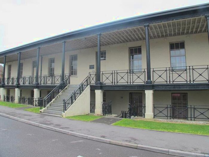 2 Bedroom Apartment To Rent In St. Georges Walk, Gosport, Hampshire, PO12