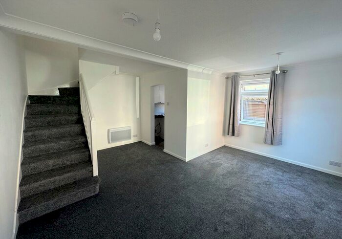 2 Bedroom Semi Detached House To Rent In Madeira Villas, Exmouth, EX8