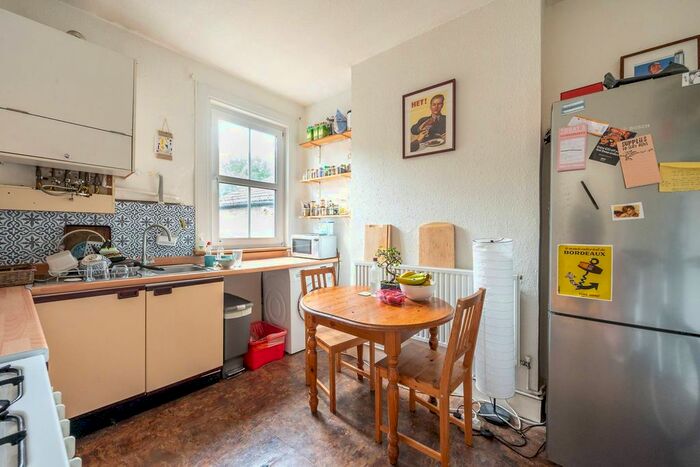 1 Bedroom Flat To Rent In Fawe Park Road, Putney, London, SW15