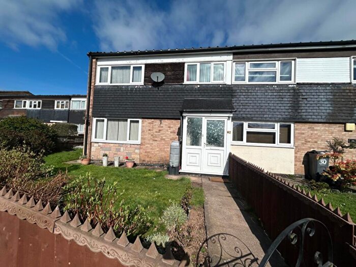 3 Bedroom End Of Terrace House To Rent In Waterson Croft, Birmingham., B37