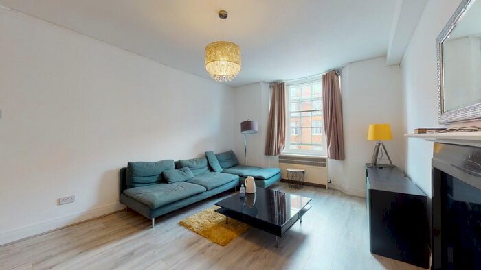 3 Bedroom Flat To Rent In Queensway, London, W2