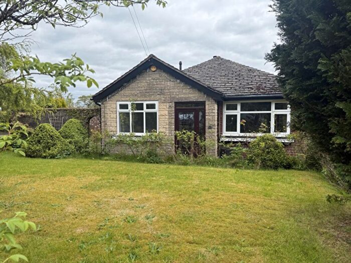 3 Bedroom Bungalow To Rent In Brookdale Avenue, Marple, Stockport, Cheshire, SK6