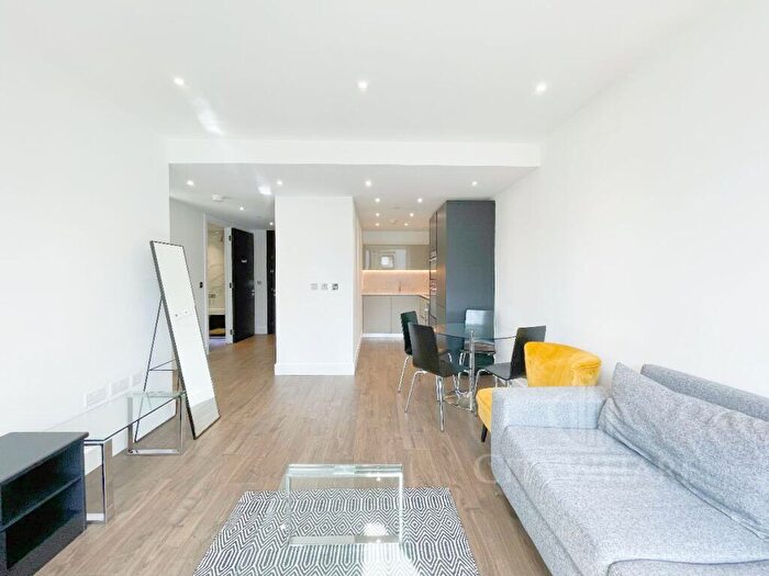 1 Bedroom Apartment To Rent In Neroli House, Piazza Walk, London, E1