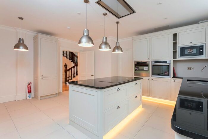 4 Bedroom Terraced House To Rent In Cleveland Row, London, SW1A