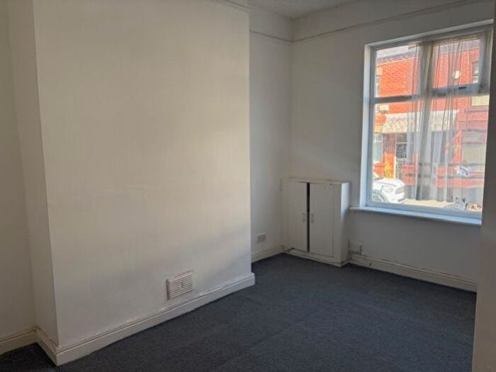 3 Bedroom Terraced House To Rent In Eskrick Street, Bolton, Lancashire, BL1