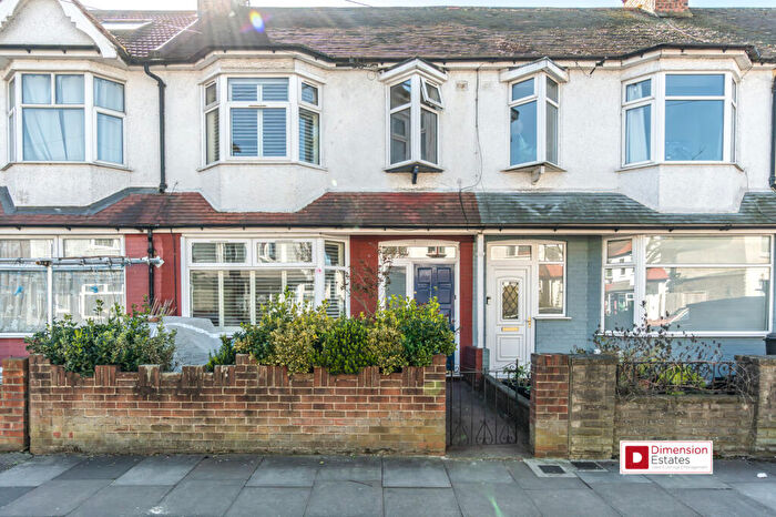 4 Bedroom Terraced House To Rent In Holcombe Road, Tottenham, London, N17