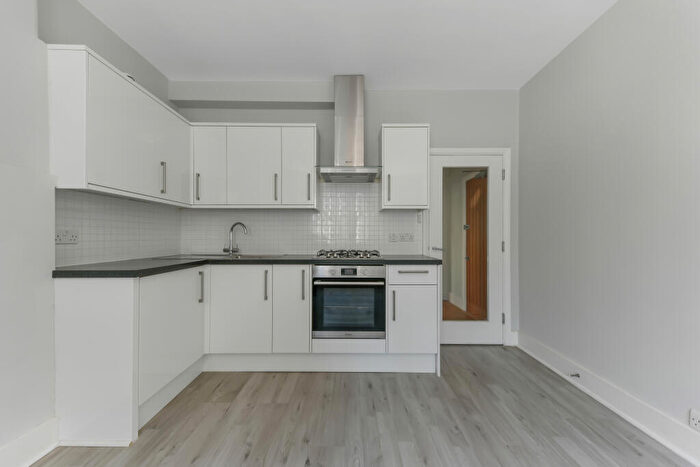 1 Bedroom House To Rent In Worth Grove, London, SE17
